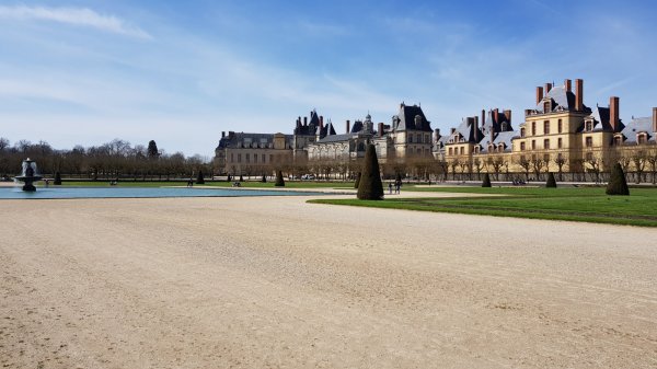 Fontainebleau Palace amazing sightseeing