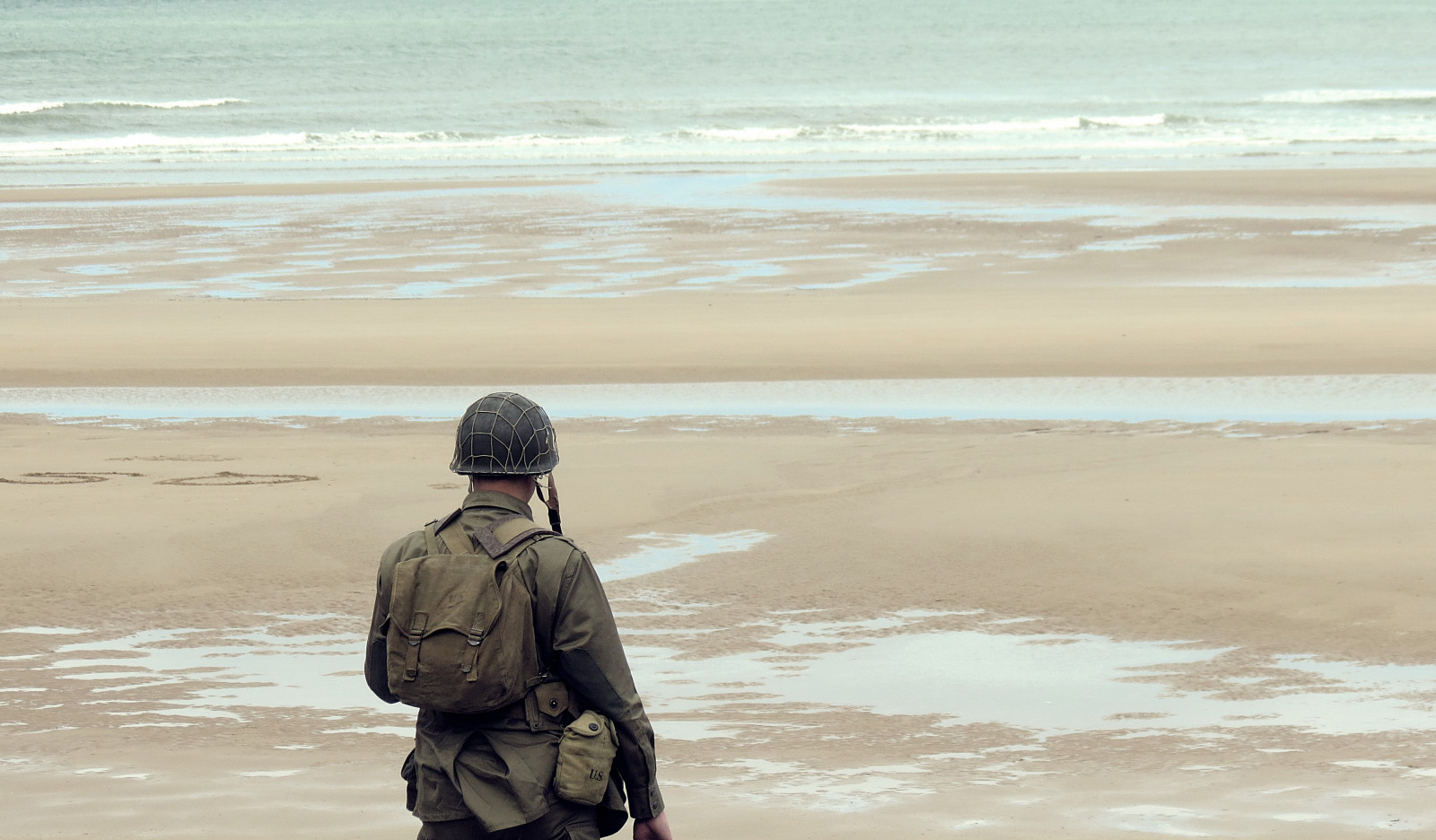 Normandy D-Day Beaches private tour from Paris – Omaha Beach, Pointe du Hoc, US Cemetery